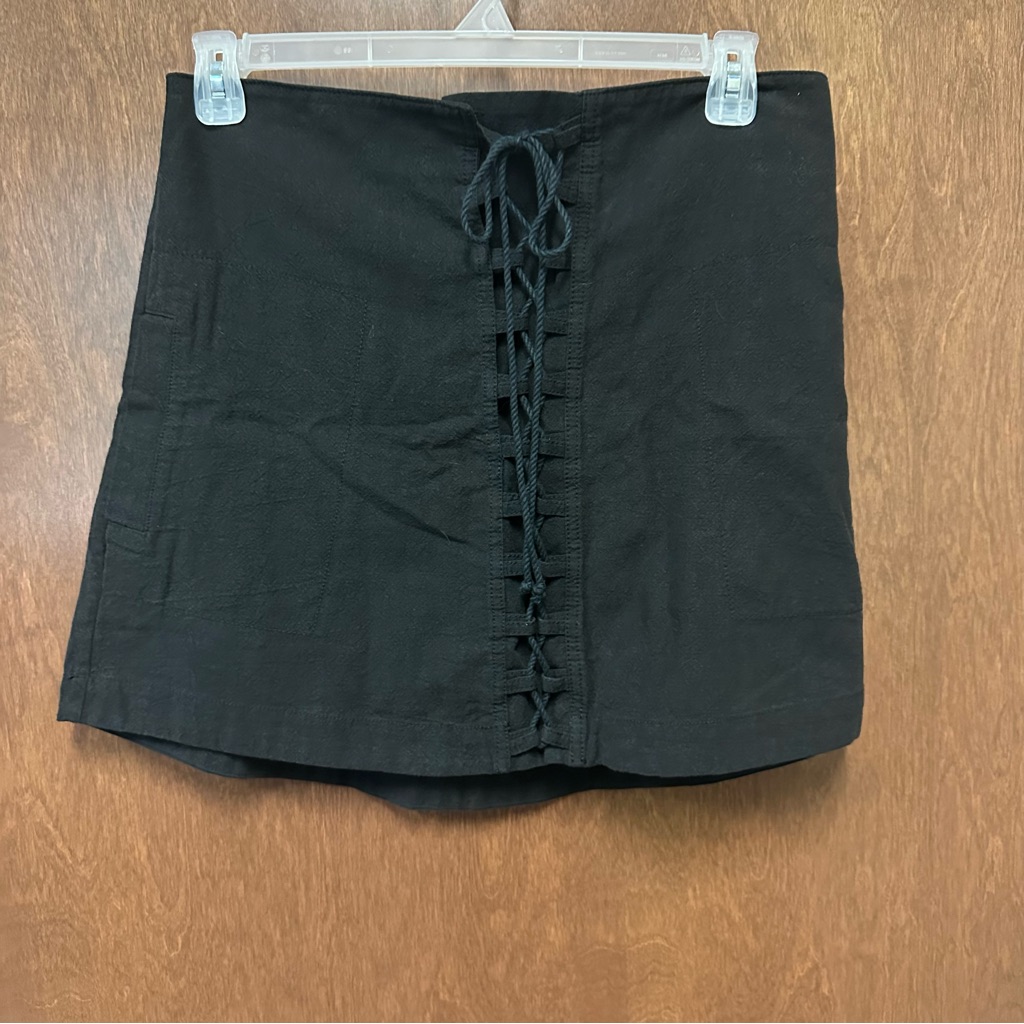 Free People Walk My Way Lace Up Mini Skirt Size L Black Grunge Boho Goth Linen